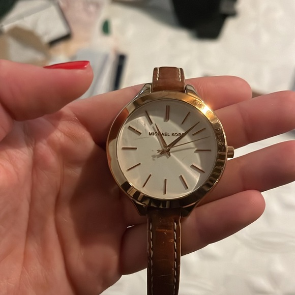 Michael Kors watch - Picture 4 of 4